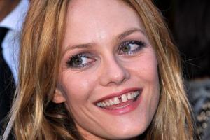 Ванесса Паради снимется в фильме о войне на Донбассе