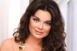 Сын Королевой и Тарзана похож на отца: певица показала 15-летнего отпрыска поклонникам