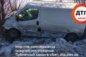 Масштабная авария под Киевом: столкнулись 6 машин