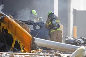 В Австралии самолет рухнул на торговый центр: погибли 5 человек