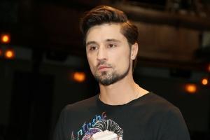 Певец Дима Билан оконфузился во время выступления с Аллой Пугачевой: в Сети смеются