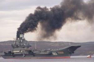 Все дело в размере: в России объяснили, почему «Адмирал Кузнецов» так сильно дымит