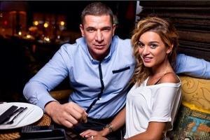 "Бородина, видимо, по морде получила" - в соцсети раскритиковали снимок Ксении с мужем