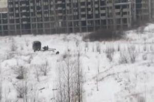 Жители Макеевки прогнали боевиков, которые стреляли артиллерией из двора жилого дома