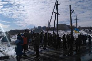Блокадники готовятся перекрыть трассу Донецк-Мариуполь, чтоб пресечь абсолютно всю торговлю с оккупантами