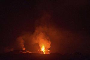 В Италии начал извергаться вулкан Этна