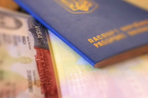 Украинцам сообщили о новых правилах получения виз США после указа Дональда Трампа