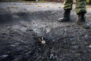 Обострение на фронте: В Луганской области под обстрел попали две школы