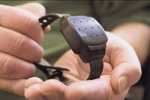 В Германии потенциальных террористов заставят носить электронные браслеты