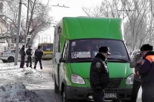 Давление на бизнес или забота о пассажирах? На Луганщине власть в нарушение закона угрожает перевозчикам проверками