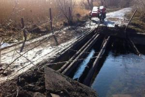 Боевики "ЛНР" взорвали мост в зоне АТО