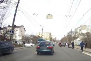 В Хмельницком произошло шокирующее ДТП: водитель сбил пешехода на "зебре"