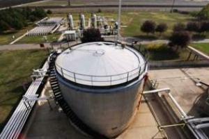 Украинские партизаны взорвали нефтебазу в "ЛНР" и пообещали оккупантам еще "подарков"