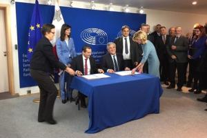 В Евросоюзе подписан документ о безвизовом режиме с Грузией