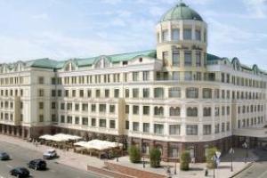 Боевики "ДНР» захватили отели Донбасс Палас и Парк Инн в Донецке