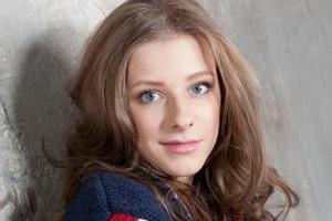 Актриса Лиза Арзамасова призналась, почему больше не общается с коллегами из "Папиных дочек"