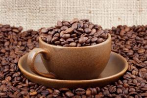 Ученые объяснили, как кофе влияет на размер женской груди