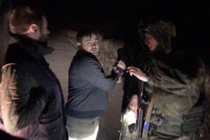 Журналист заявил, что нардеп Парасюк избил и ограбил его на Донбассе в присутствии полиции