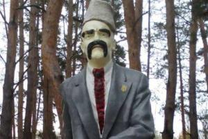 Бойцы АТО на Луганщине креативно декоммунизировали Ленина