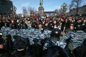 Портников высмеял нелепость антикоррупционных митингов в России