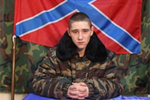 Россия задаривает горловских детей георгиевскими ленточками   