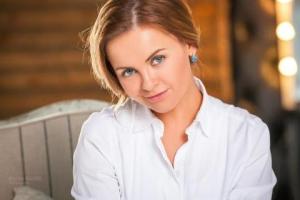 Певицу Юлию Проскурякову заподозрили в повторной беременности