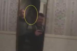 В старом английском особняке засняли на видео призрак черного монаха