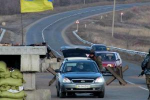 Украина прекратила транспортное сообщение с оккупированным боевиками Донбассом