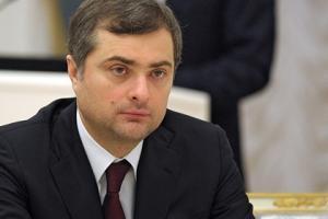 В оккупированный Луганск приехал не Песков, а Сурков: СМИ сообщили новые подробности