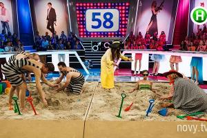 Нардеп Борислав Береза закопал Сергея Притулу в песок