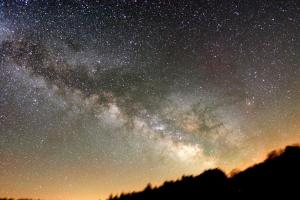 Астрономы выяснили, сколько звезд Млечного Пути гаснет за год