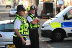 Теракт в Лондоне: полицейские задержали двоих подозреваемых