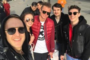 Тарасов его новая любовь Костенко гуляют с общими друзьями: опубликовано фото