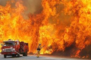 В России начался пожар на Казанском пороховом заводе 