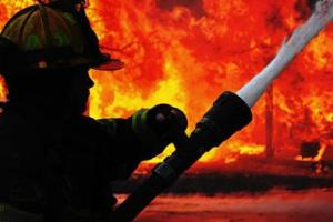 В результате пожара на пороховом заводе в РФ погиб один человек