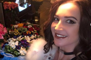 На Бузову "положил глаз" молодой поклонник: парень готов преподнести ведущей шикарный подарок