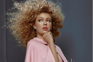 Вера Брежнева поздравила дочь с днем рождения