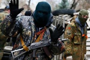 В оккупированный боевиками Луганск прибыла группа "казаков"