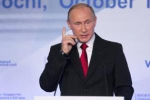 Тревожный фактор для россиян: Путин не смог прочитать собственные записи в блокноте 