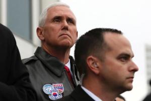 Пенс призывает Северную Корею «не испытывать военную мощь США»