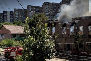 В Луганске ночь была жаркая: В домах "вылетали" окна