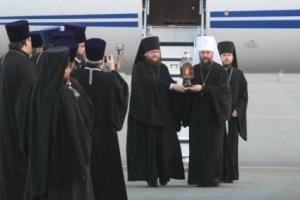 В Украину прибыл самолет с Благодатным огнем