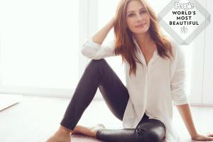 Джулию Робертс в пятый раз признали красивейшей женщиной по версии журнала People