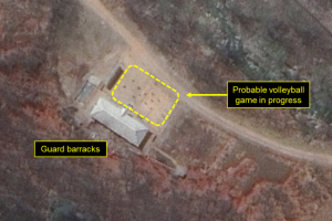 Спутник засек северокорейцев, играющих в волейбол на ядерном полигоне