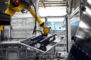 Полностью автоматизированный завод солнечных панелей построят на Тайване