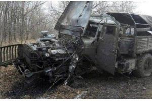 Защитники "русского мира" несут потери: В Донбассе подорвался российский военный «Урал»