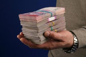 На Луганщине старшего следователя полиции поймали "на горячем"