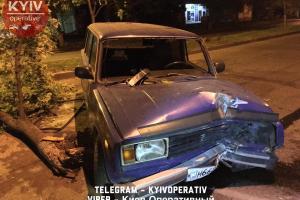 В Киеве пьяный "гонщик" чудом выжил в серьезном ДТП