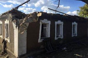 Боевики цинично обстреляли Авдеевку: мирный житель получил ранение в голову