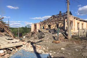 В сети появились фото вчерашнего беспощадного обстрела Авдеевки боевиками